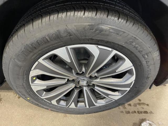 Photo of 2025 Black Buick Envision