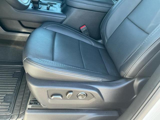 Photo of 2024 White GMC Sierra 1500
