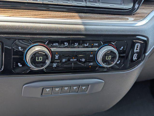 Photo of 2025 Summit White Chevrolet Silverado 3500