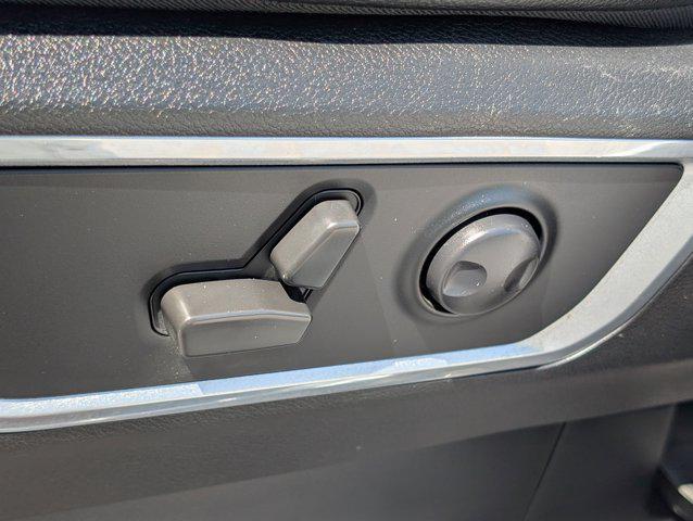 Photo of 2022 Bright White Clearcoat RAM 1500