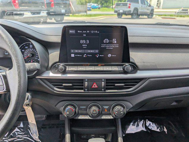 Photo of 2022 Aurora Black Kia Forte