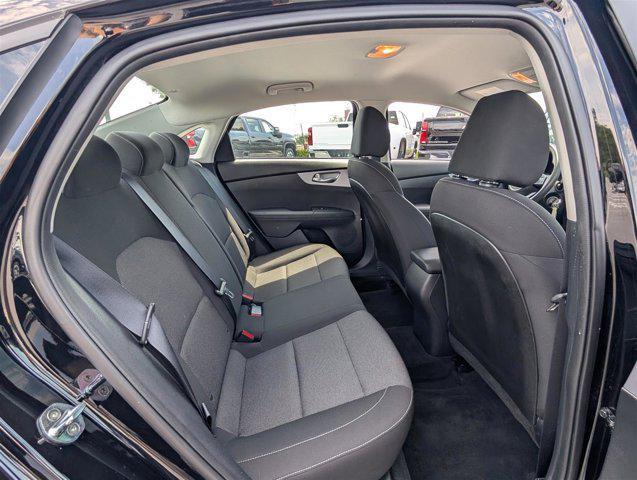 Photo of 2022 Aurora Black Kia Forte