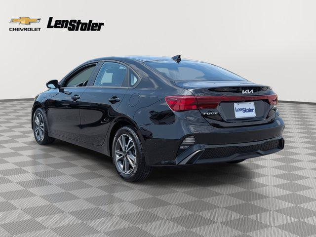 Photo of 2022 Aurora Black Kia Forte