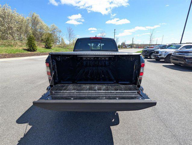 Photo of 2022 Super Black Nissan Frontier