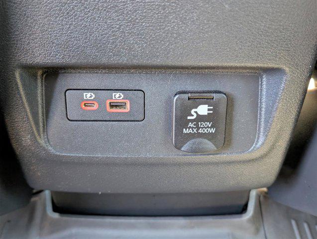 Photo of 2022 Super Black Nissan Frontier
