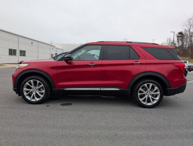 Photo of 2021 Rapid Red Metallic Tinted Clearcoat Ford Explorer