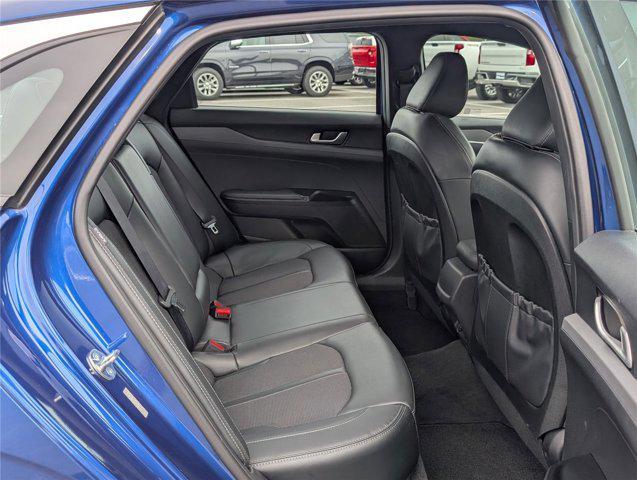 Photo of 2024 Sapphire Blue Kia K5