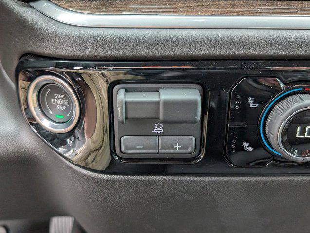 Photo of 2025 Summit White Chevrolet Silverado 1500