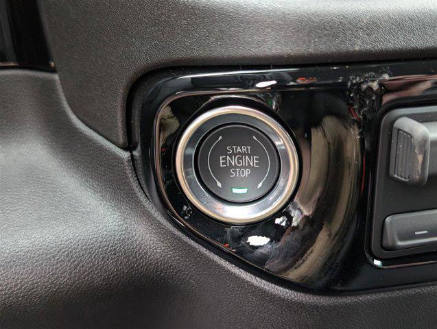Photo of 2025 Summit White Chevrolet Silverado 1500