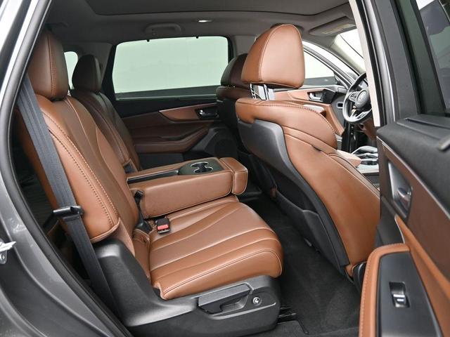 Photo of 2024 Liquid Carbon Metallic Acura MDX