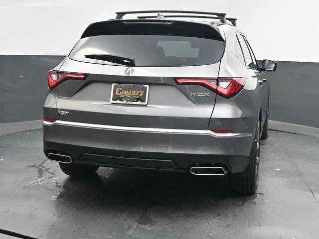 Photo of 2024 Liquid Carbon Metallic Acura MDX