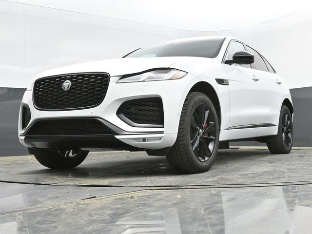 Photo of 2026 Fuji White Jaguar F-PACE