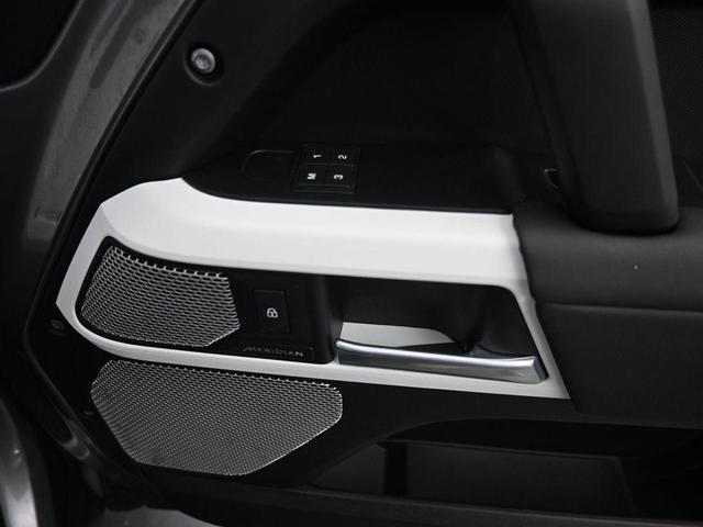 Photo of 2024 Eiger Grey Land Rover Defender