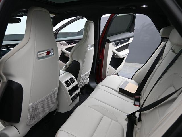 Photo of 2026 Firenze Red Jaguar F-PACE