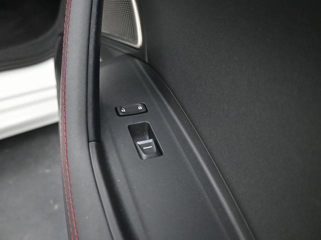 Photo of 2022 Platinum White Pearl Acura TLX