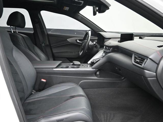 Photo of 2022 Platinum White Pearl Acura TLX