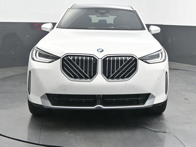 Photo of 2026 Alpine White BMW X3