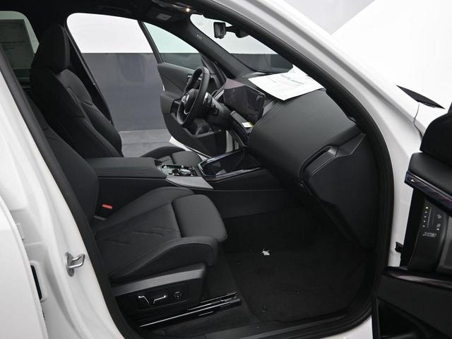 Photo of 2026 Alpine White BMW X3