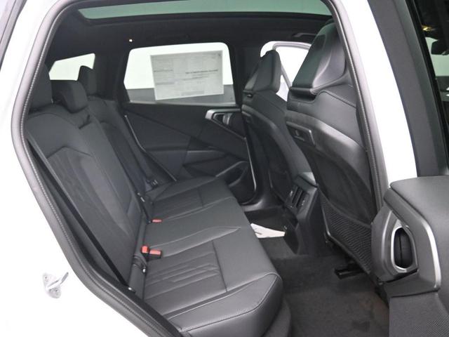 Photo of 2026 Alpine White BMW X3