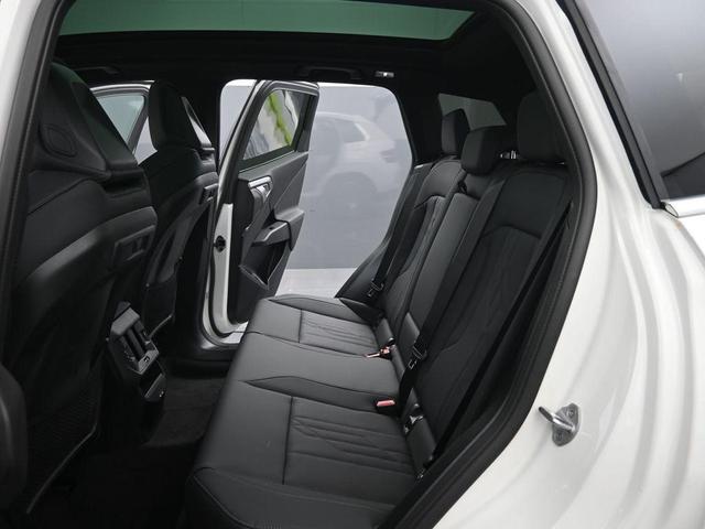 Photo of 2026 Alpine White BMW X3
