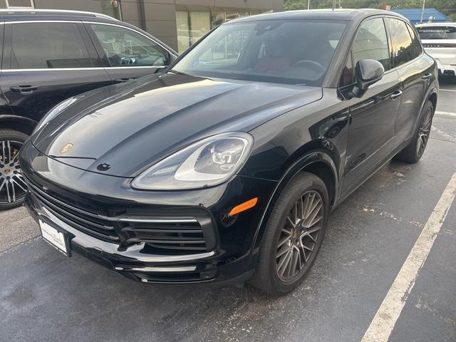 Photo of 2022 Black Porsche Cayenne