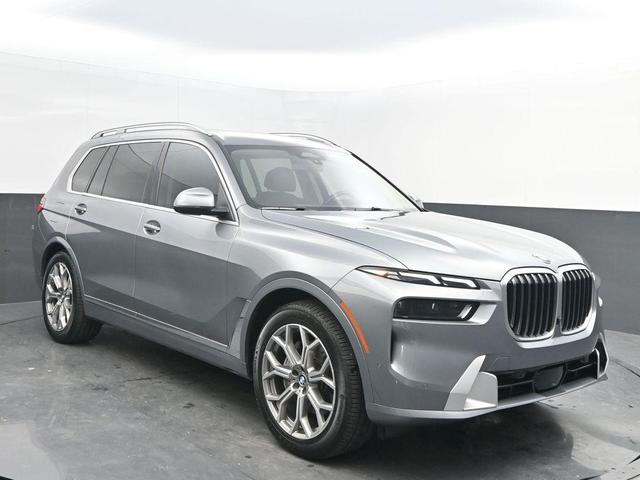 2023 BMW X7