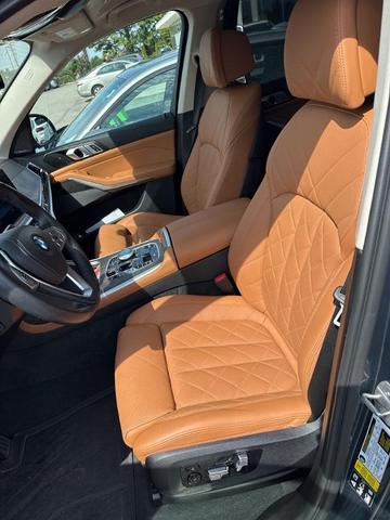 Photo of 2023 Blue Ridge Mountain Metallic BMW X7