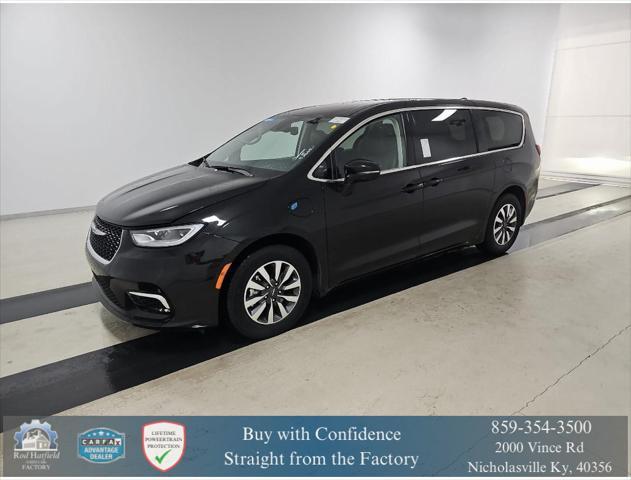 2022 Chrysler Pacifica Hybrid