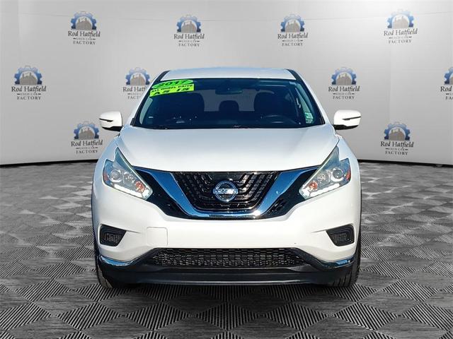 Photo of 2017 Pearl White Nissan Murano