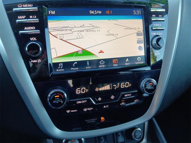 Photo of 2017 Pearl White Nissan Murano