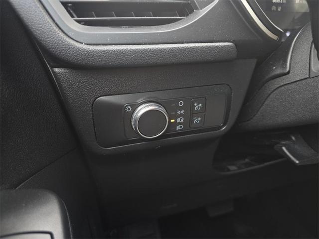 Photo of 2022 Silver Metallic Ford Escape