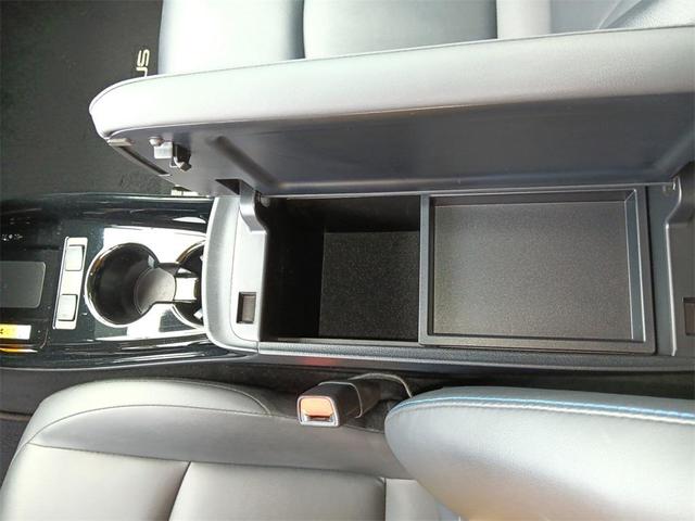 Photo of 2022 Supersonic Red Toyota Prius
