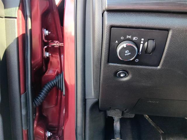 Photo of 2019 Velvet Red Pearlcoat Jeep Grand Cherokee
