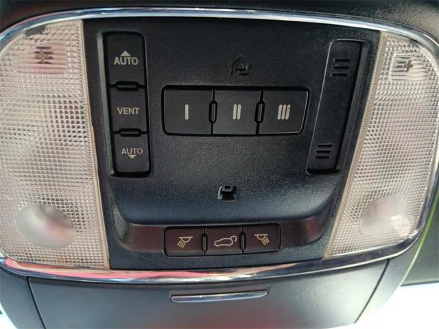 Photo of 2019 Velvet Red Pearlcoat Jeep Grand Cherokee