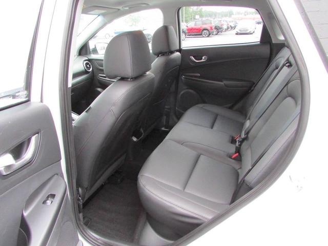 Photo of 2022 White Hyundai KONA
