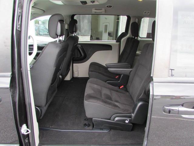 Photo of 2017 Black Dodge Grand Caravan