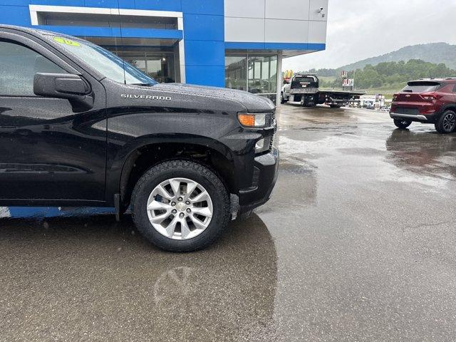 Photo of 2019 Black Chevrolet Silverado 1500