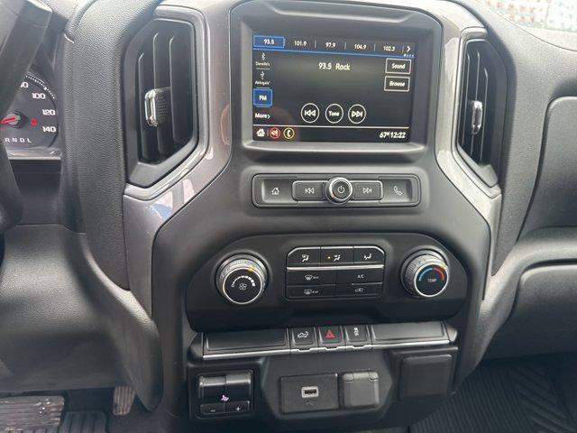 Photo of 2019 Black Chevrolet Silverado 1500