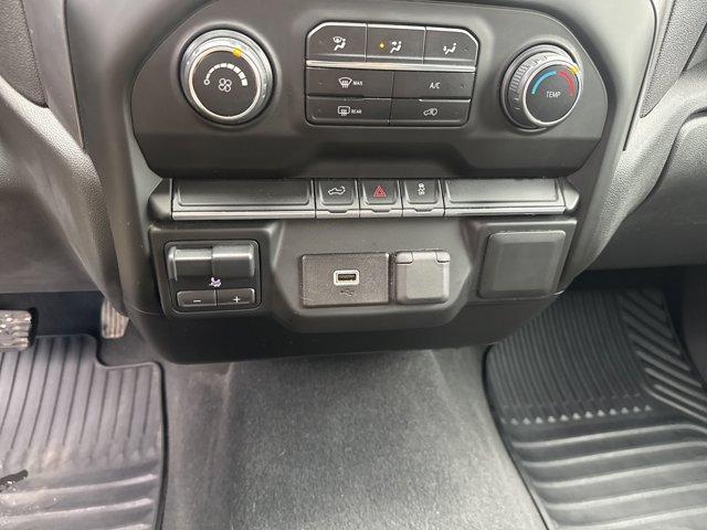 Photo of 2019 Black Chevrolet Silverado 1500