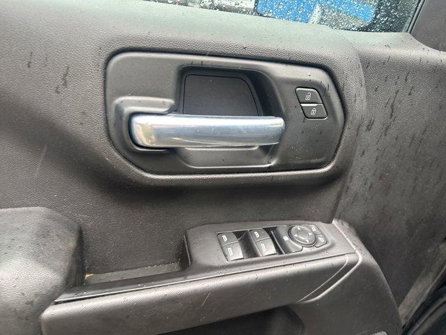 Photo of 2019 Black Chevrolet Silverado 1500
