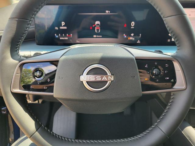Photo of 2025 Deep Ocean Blue Pearl/Super Black Nissan Murano