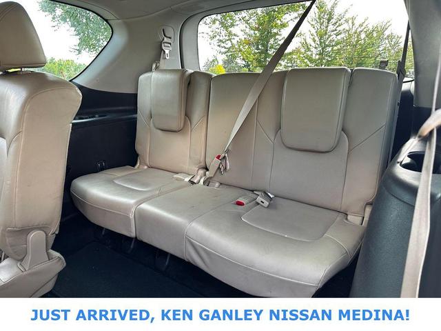 Photo of 2022 Aspen White TriCoat Pearl Nissan Armada