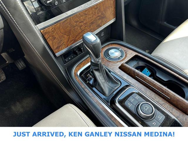 Photo of 2022 Aspen White TriCoat Pearl Nissan Armada