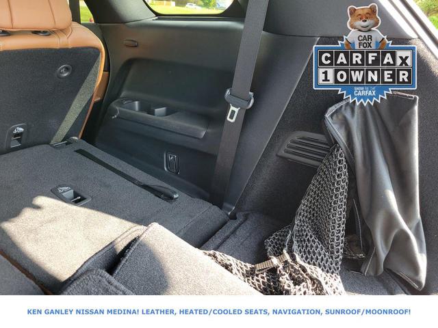 Photo of 2024 Moonbow Blue/Black Obsidian INFINITI QX60