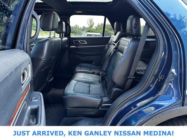 Photo of 2016 Blue Jeans Metallic Ford Explorer