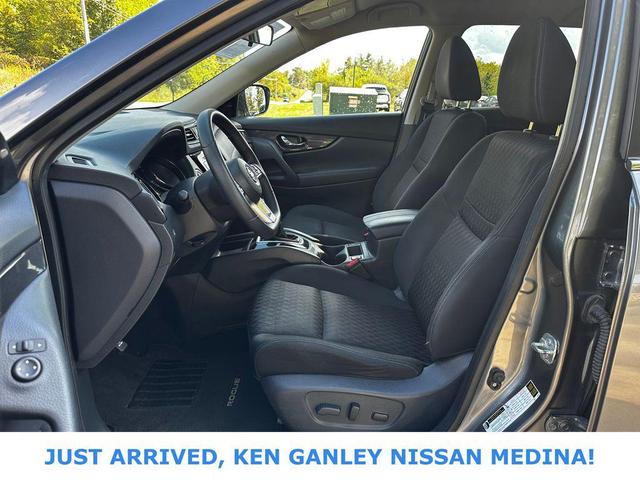Photo of 2019 Gun Metallic Nissan Rogue