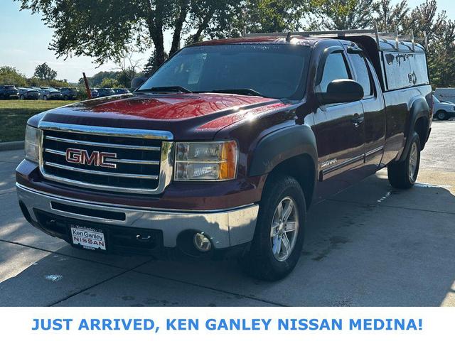 Photo of 2013 Red GMC Sierra 1500