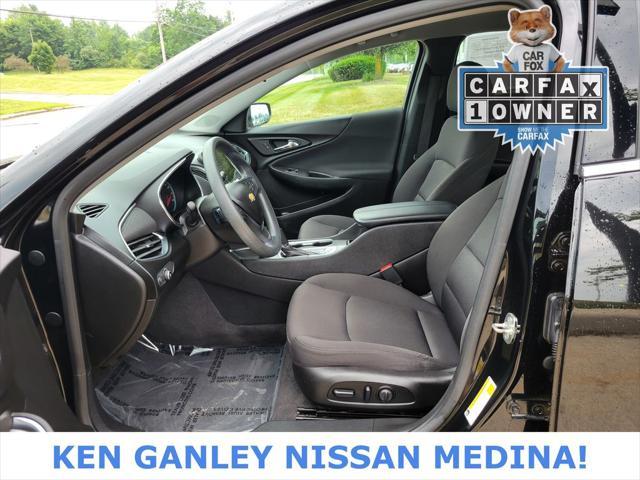 Photo of 2019 Mosaic Black Metallic Chevrolet Malibu