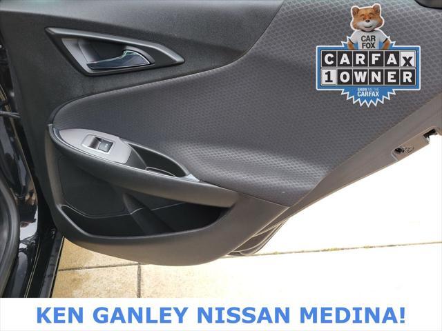 Photo of 2019 Mosaic Black Metallic Chevrolet Malibu