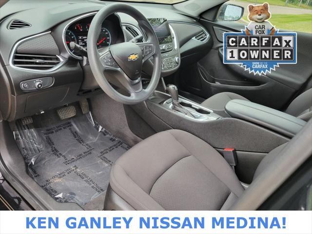 Photo of 2019 Mosaic Black Metallic Chevrolet Malibu
